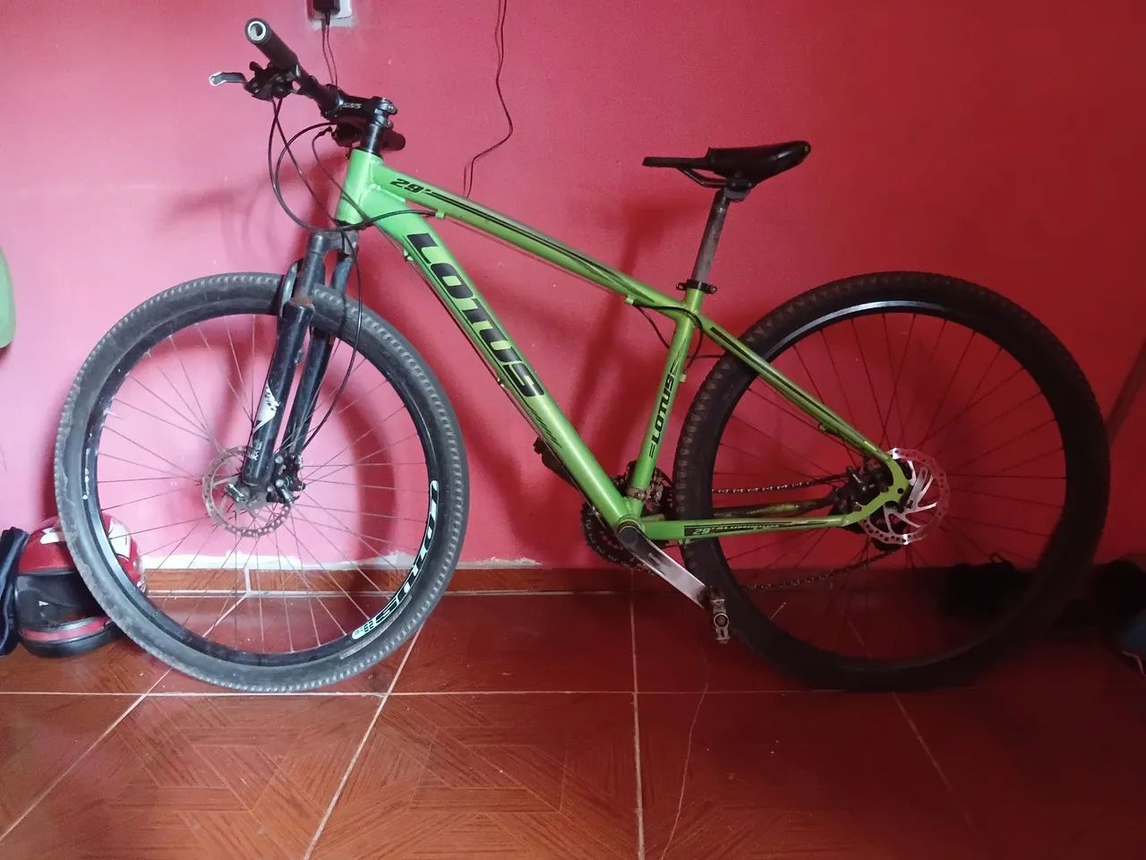 Vendedor uma bicicleta aro 29 - Foto 2