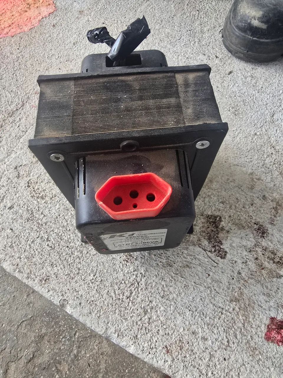 Vendo transformador de 5000VA - Foto 2