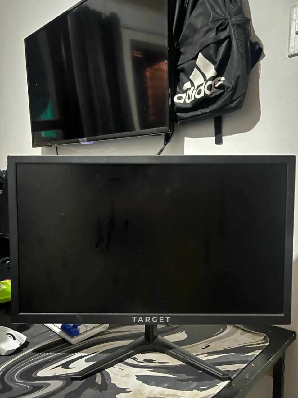 MONITOR 60HZ 120$