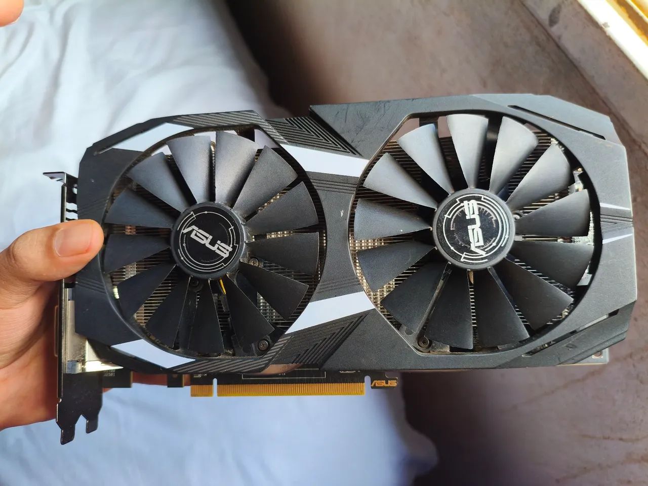 Vendo placa de vídeo AMD Rx 590 GME ASUS