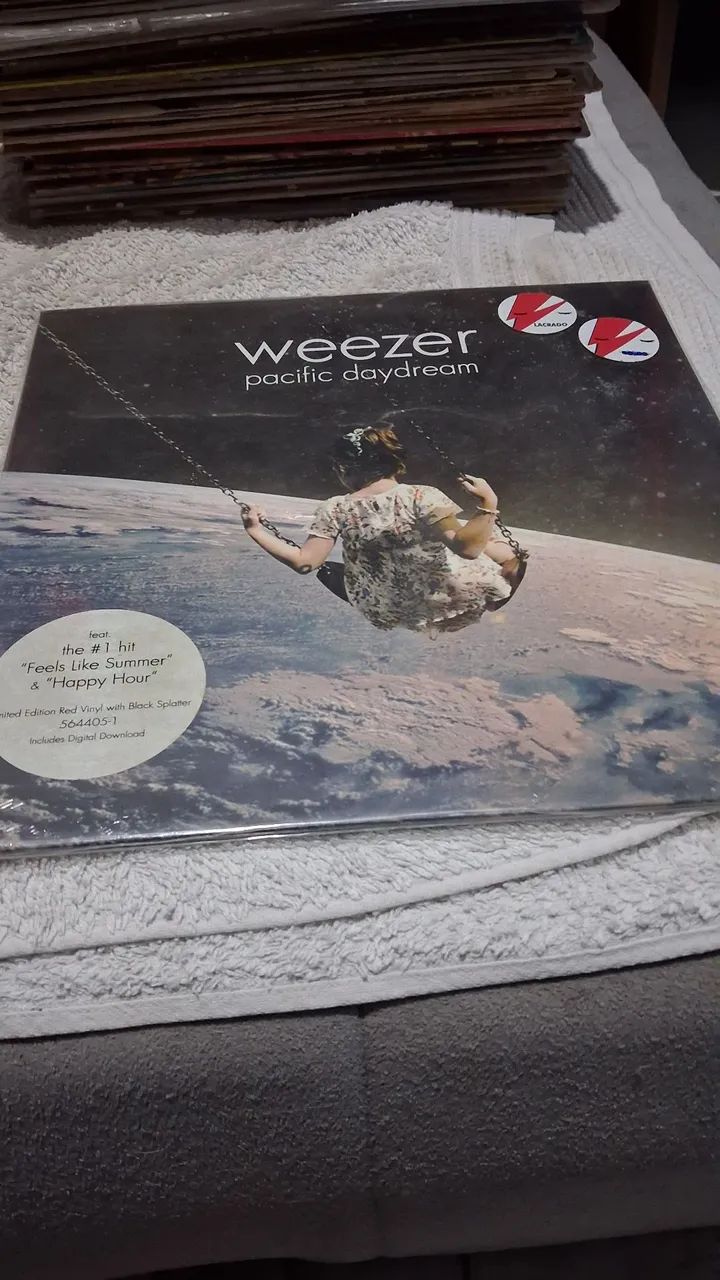 WEZZER - PACIFIC DAYDREAM