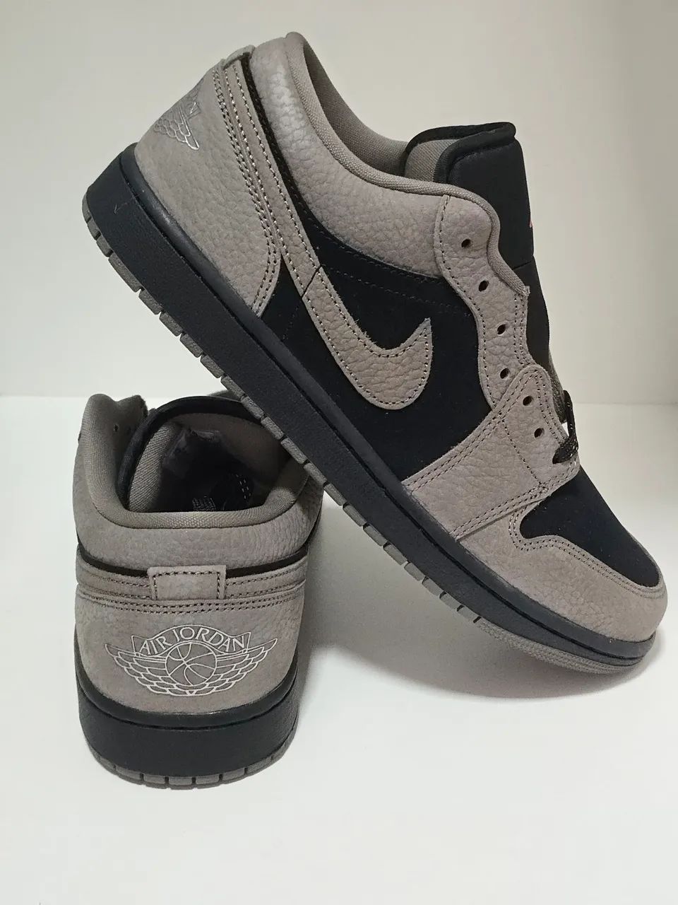 Air Jordan 1 Low SE Black Olive Grey sz 41 - Calçados - Samambaia