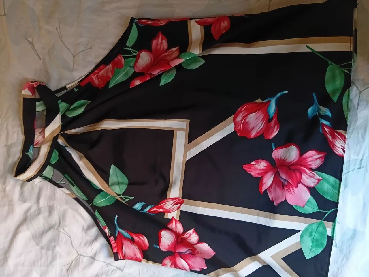 Blusa floral GG