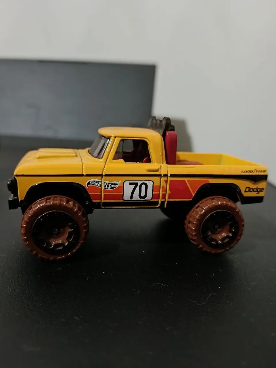 Pack Hotwheels 4 miniaturas  - Foto 2