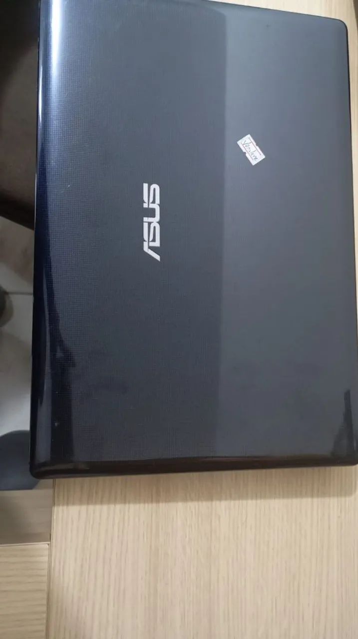 Notebook Asus usado para uso de peças.