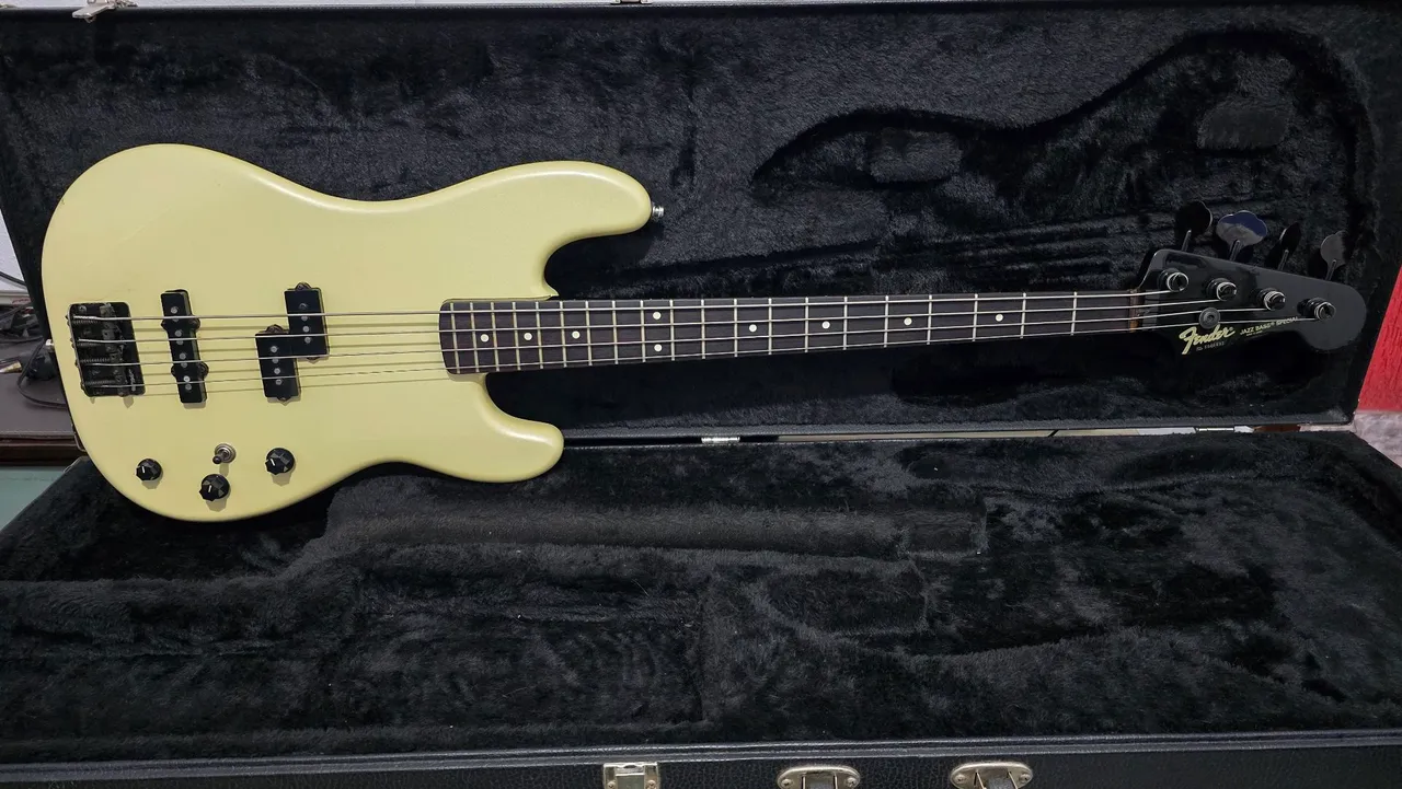 Baixo Warwick RockBass Fortress 5 cordas - Instrumentos musicais