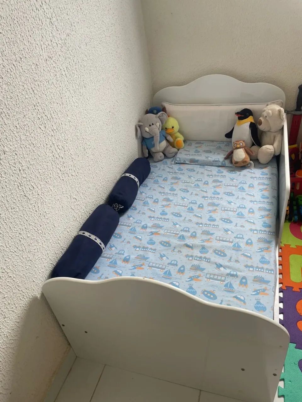 Berço 3 em 1 + colchão e travesseiro. 
