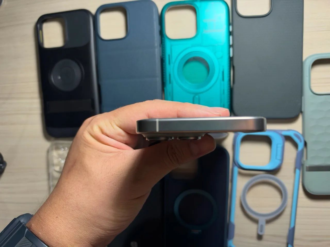 Apple iPhone 16 Pro Max (256 GB) - Titânio natural - 90% de saúde da bateria  - Foto 5