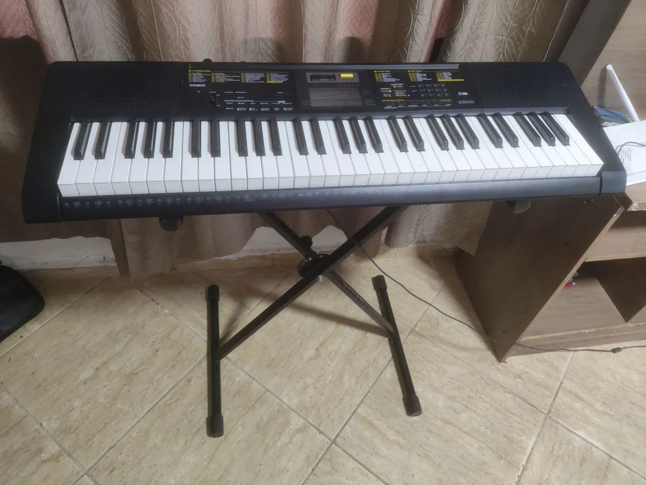 Teclado Casio CTK-2400 - Foto 2