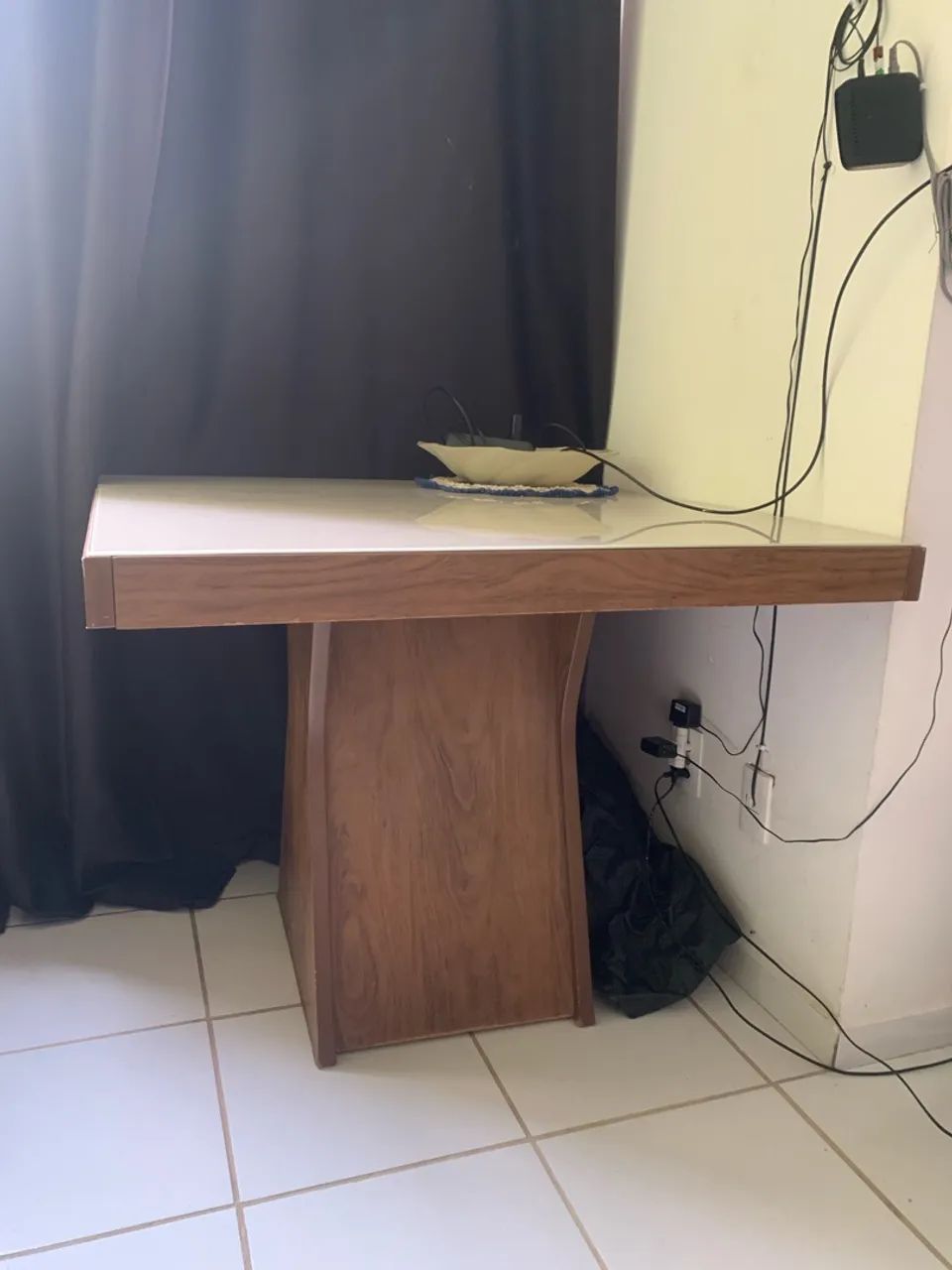 Vendo mesa, sem as cadeiras - Foto 4