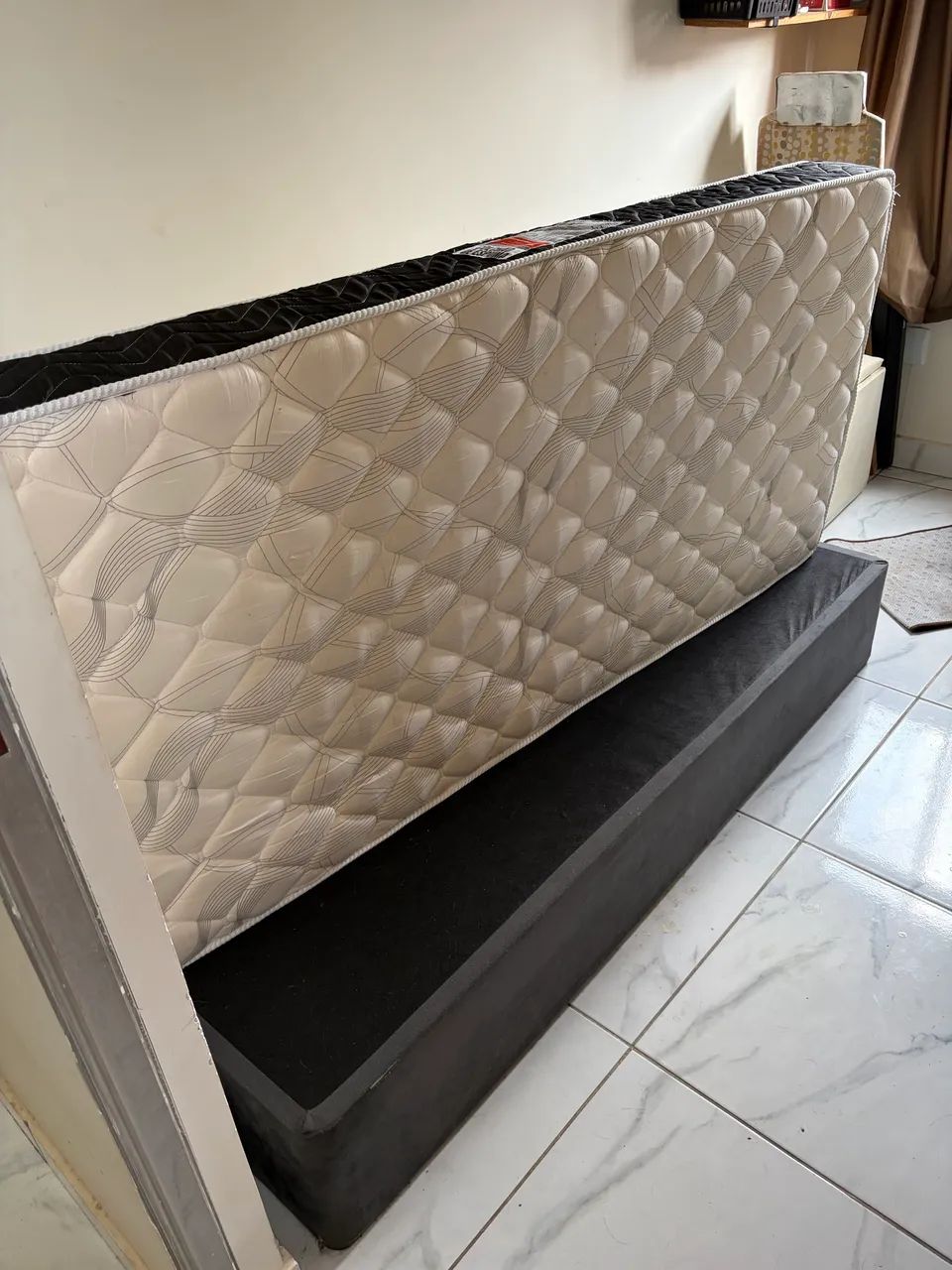 Colchão de solteiro com a base  - Foto 2