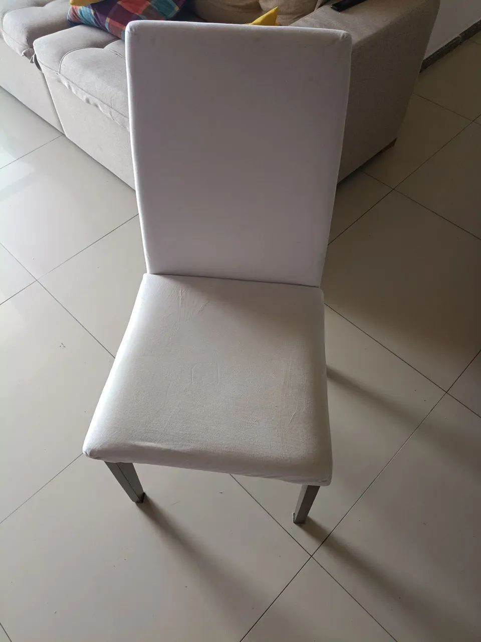 Mesa de Madeira com 6 cadeiras - Foto 4