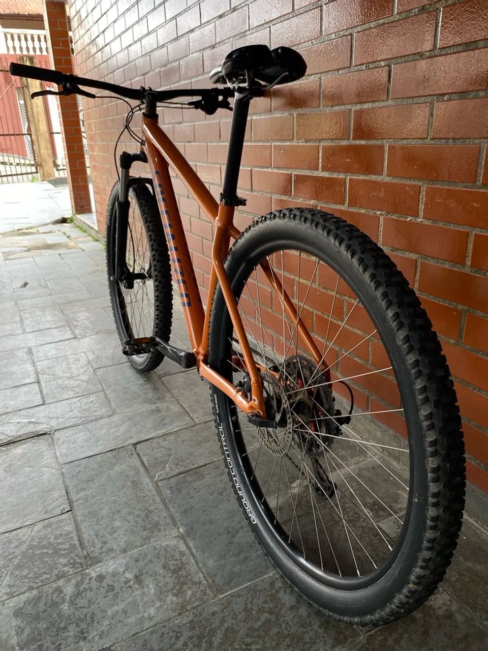 Bicicleta Specialized Rockhopper Aro 29 - Shimano - Foto 2