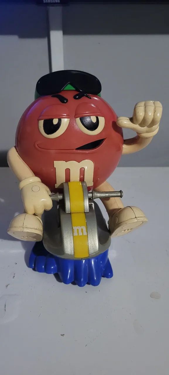 Boneco M&MS jet-ski dispenser de bombons baleiro mms