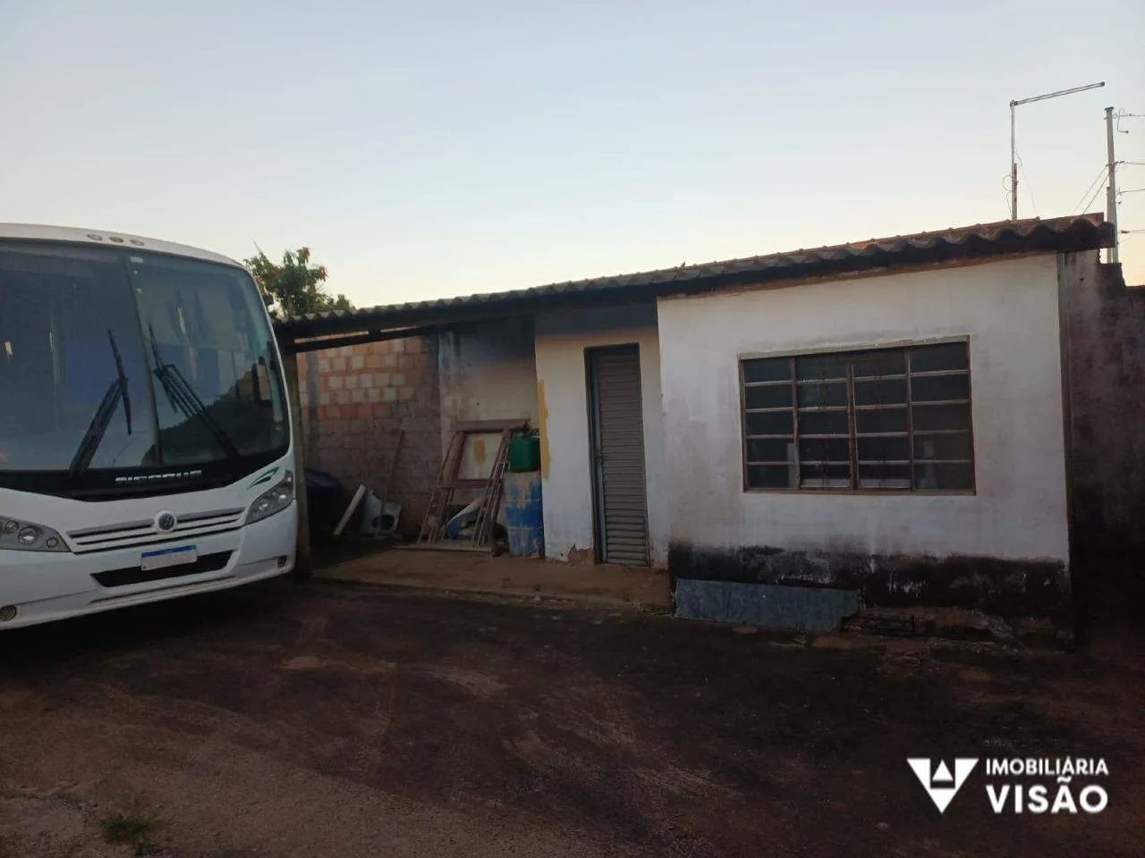 TERRENO À VENDA COM 200m² COM CÔMODO E BANHEIRO NO BAIRRO ALFREDO FREIRE - Foto 2