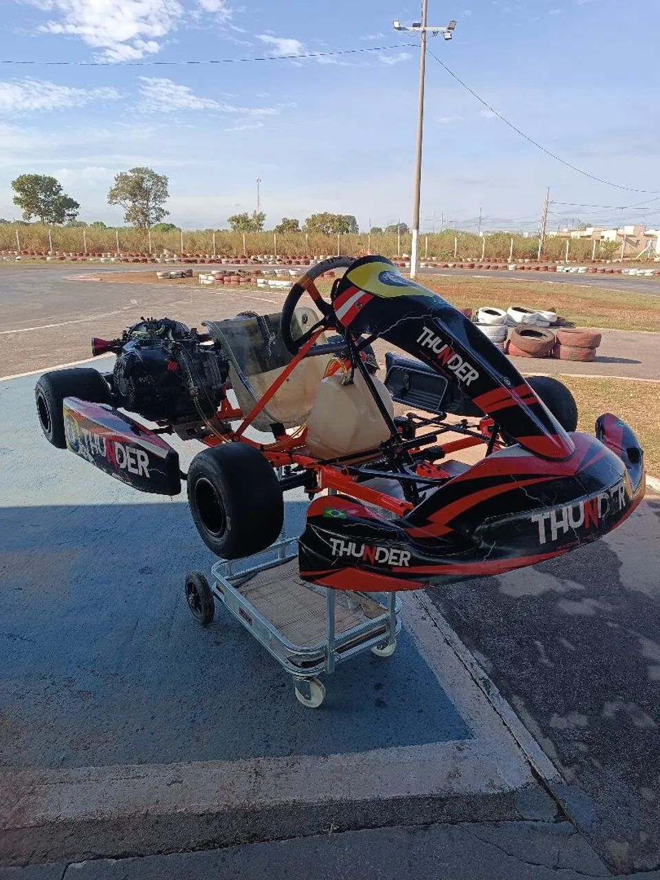 Kart F4 Profissional Pronto para corrida