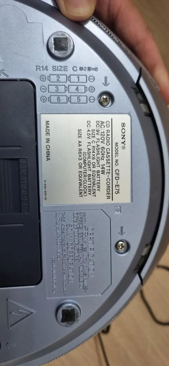 RADIO CD PLAYER SONY AM FM  - Foto 2