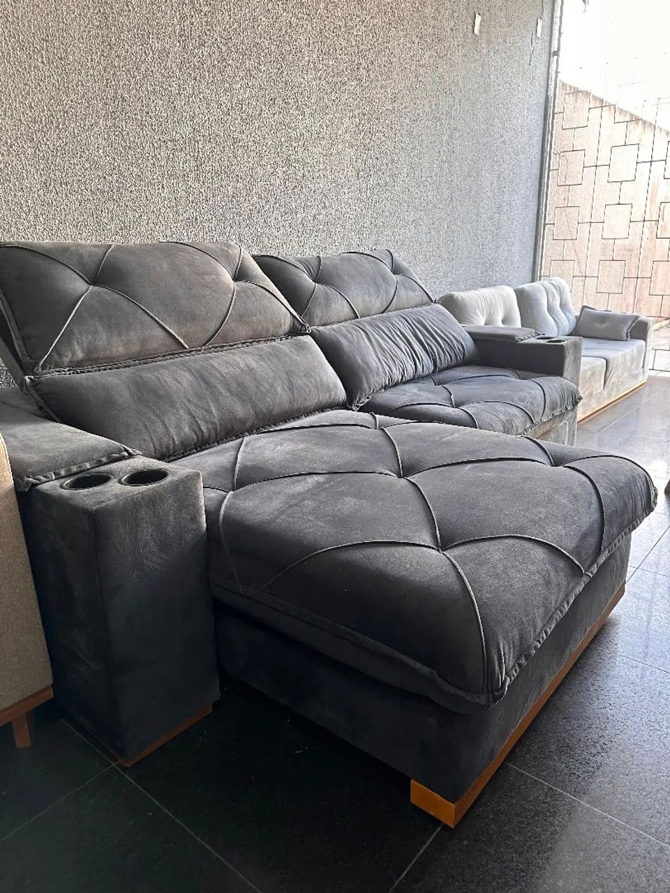 Sofá Milano Retrátil e Reclinável 2,50