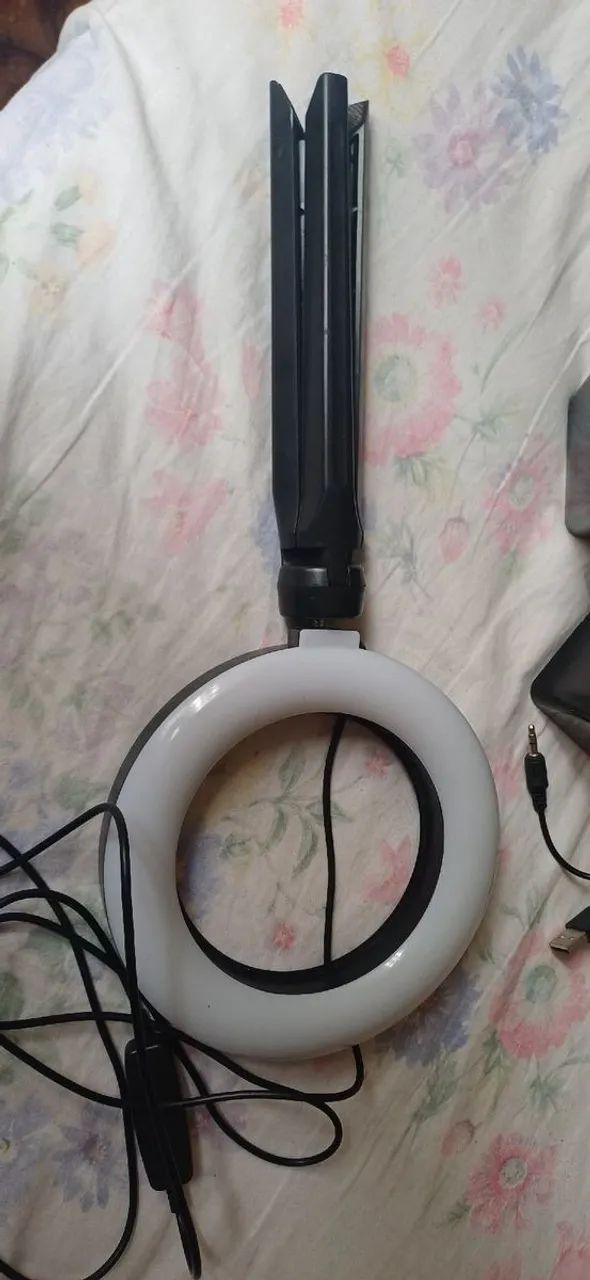 Kit Ring Light e caixa de som usado - Foto 4