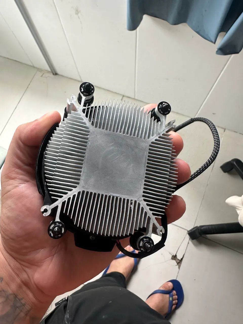 Cooler box amd 