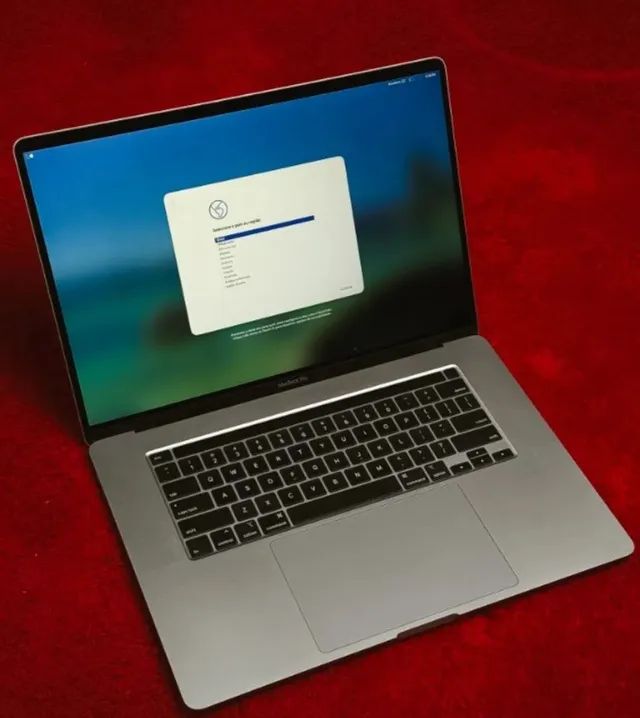macbook pro 2019 processador i9 ram 32gb ssd 1 tb placa de video