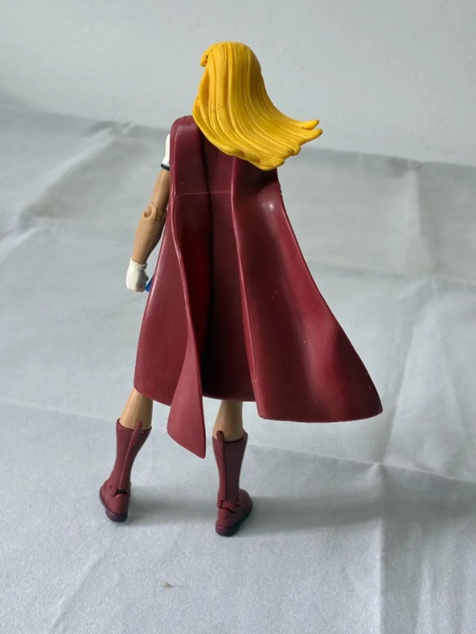 DC Universe Classics Supergirl - Foto 2