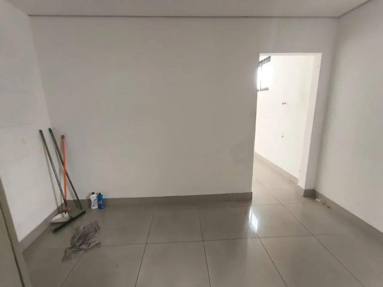 SALAO COMERCIAL PROX FERNANDO CORREA e MIGUEL SUTIL - Foto 3