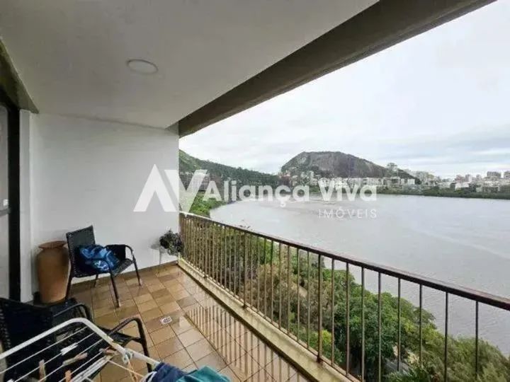 Frontal Lagoa - 2 quartos com varanda e vaga - Prédio com infraestrutura, piscina e play - Foto 5