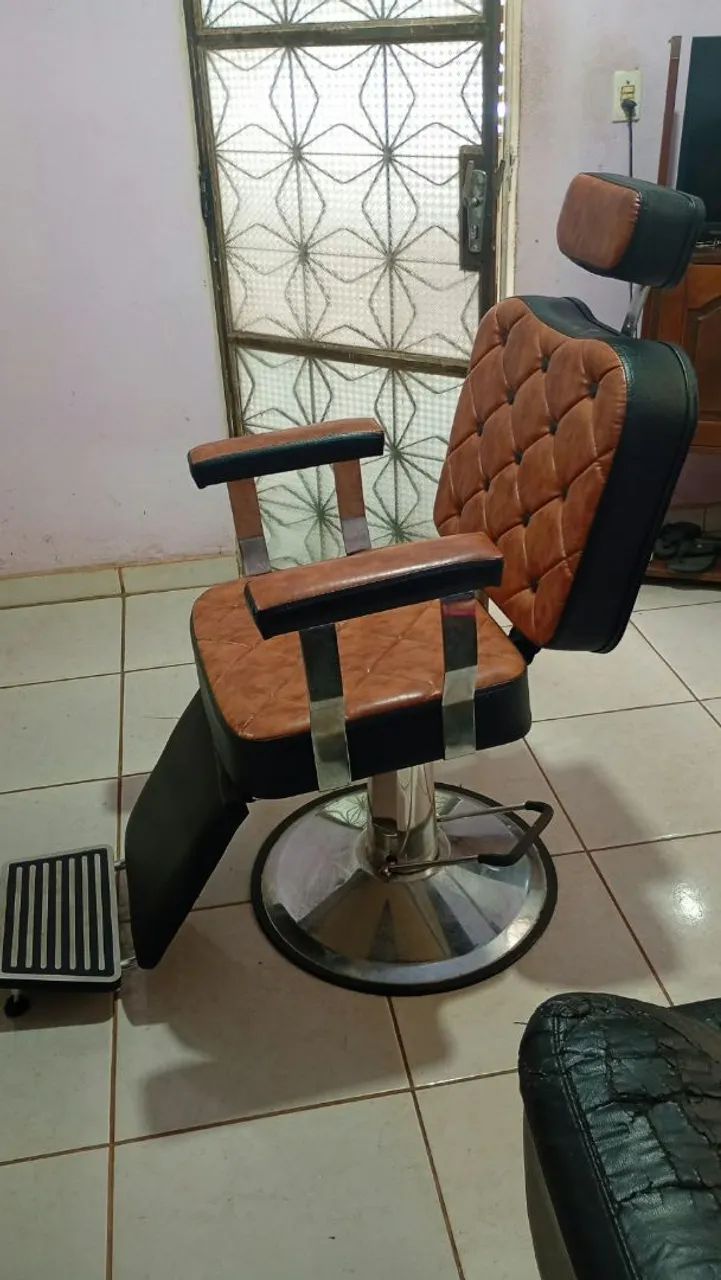 Cadeira de barbeiro  - Foto 2
