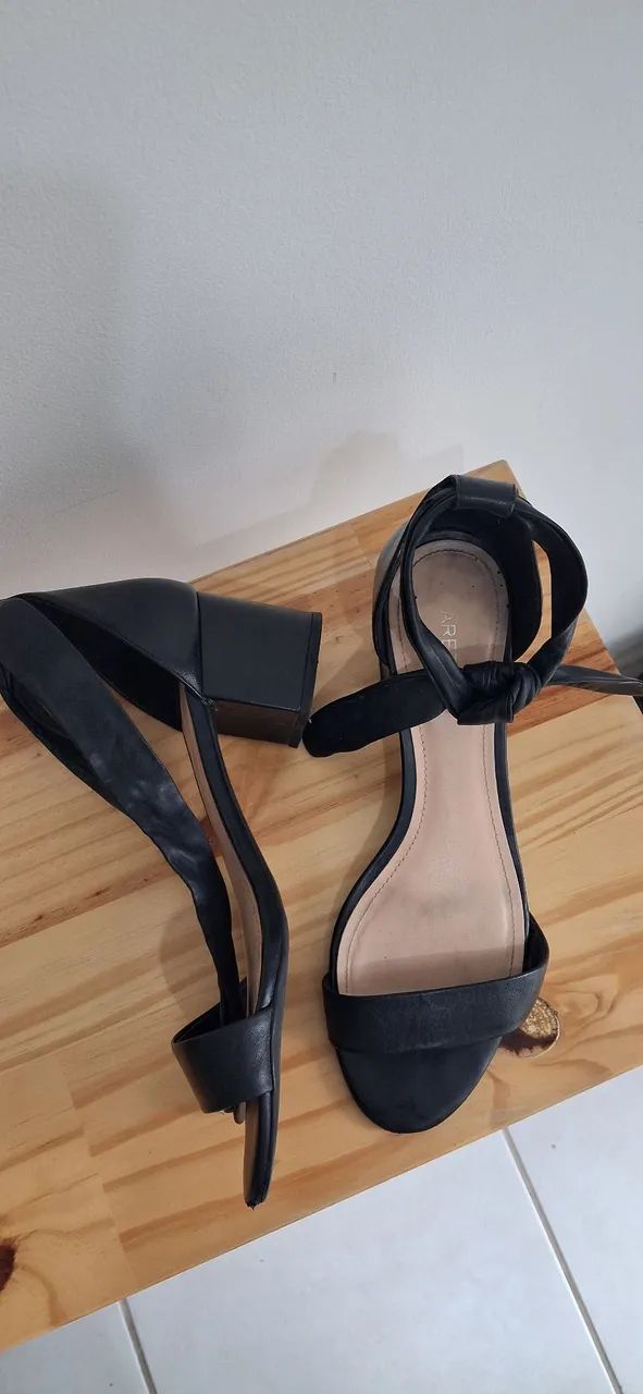 Sandália de couro Arezzo 37 - Foto 2