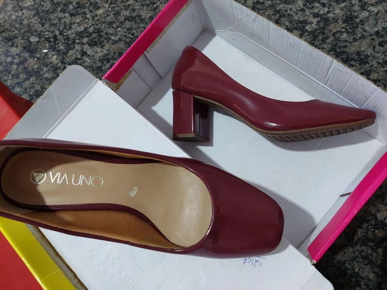 Sapatos feminino vermelho e marssala.  - Foto 2