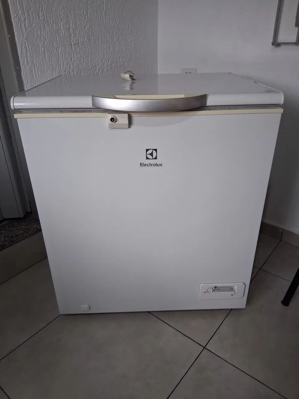 Vende se um freezer