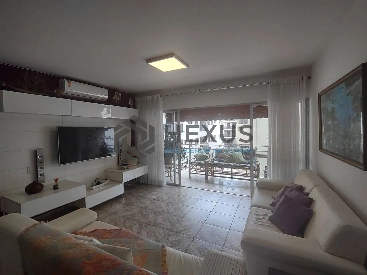 Apartamento com varanda e lazer na Praia da Enseada, Guaruja - Foto 5