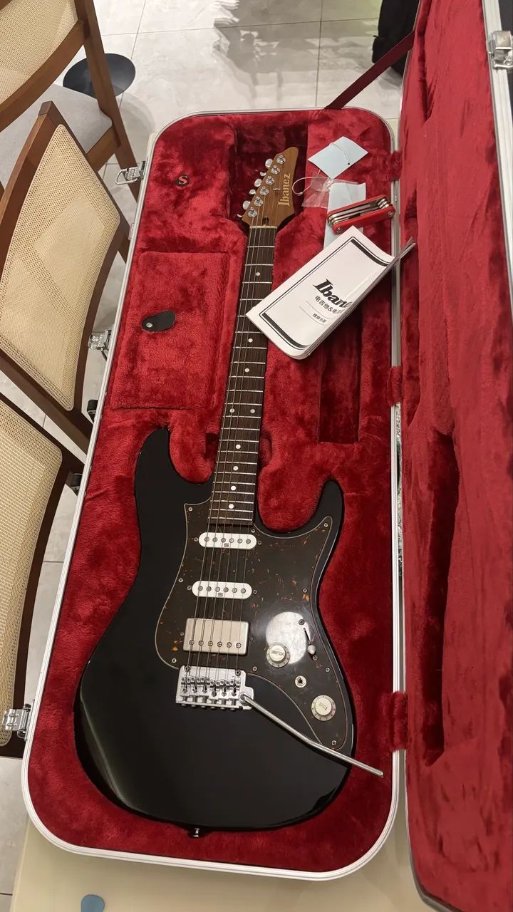 Guitarra Ibanez AZ2204N Black - Prestige Japan
