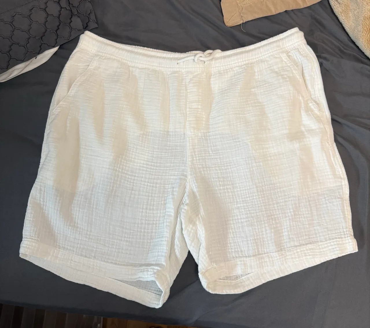 Short branco C&A GG