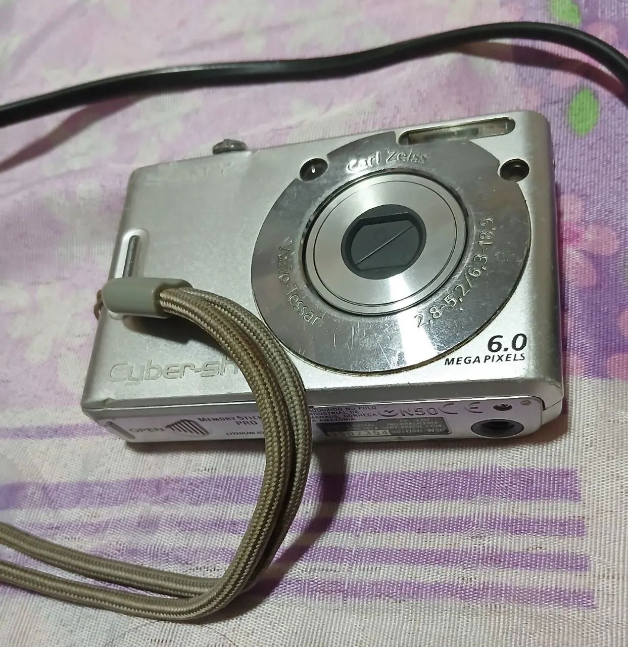 Vendo câmera Sony antiga DSC-W310 - Foto 2