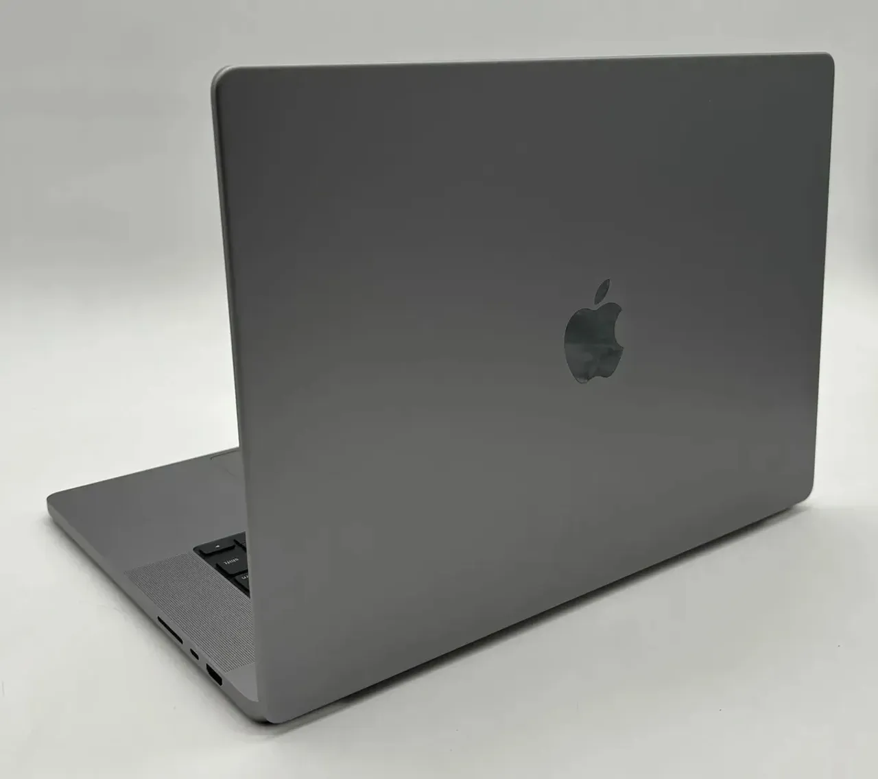 MacBook Pro 13 | M2 | 24GB RAM | 1TB SSD | 2022 | Touch bar