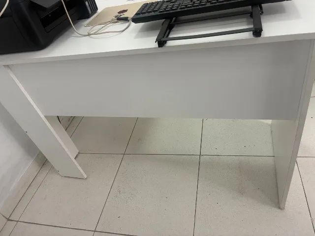 Mesa de escritório em L - Foto 3