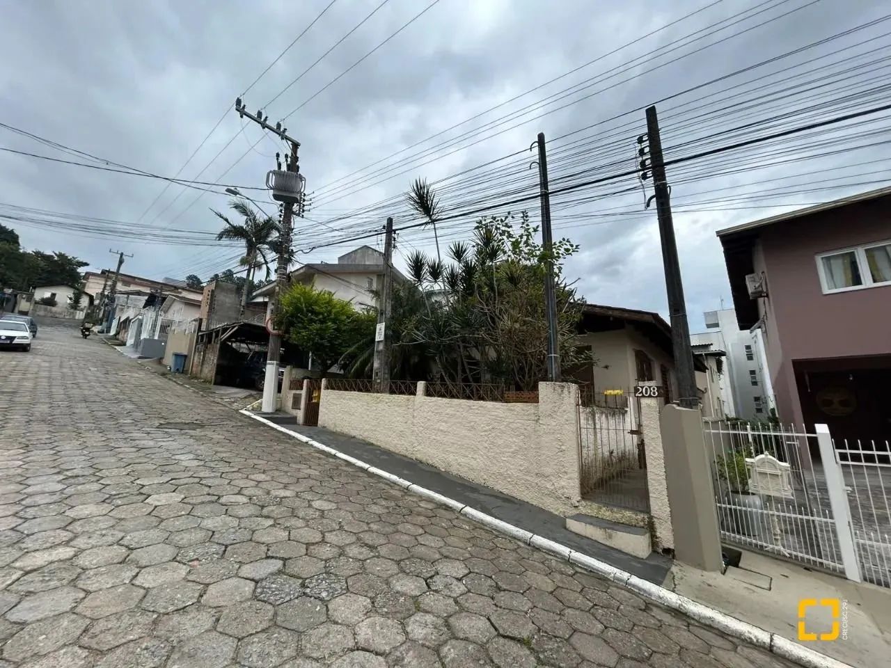 Terreno de 300m² na Trindade em Florianópolis SC - Foto 2