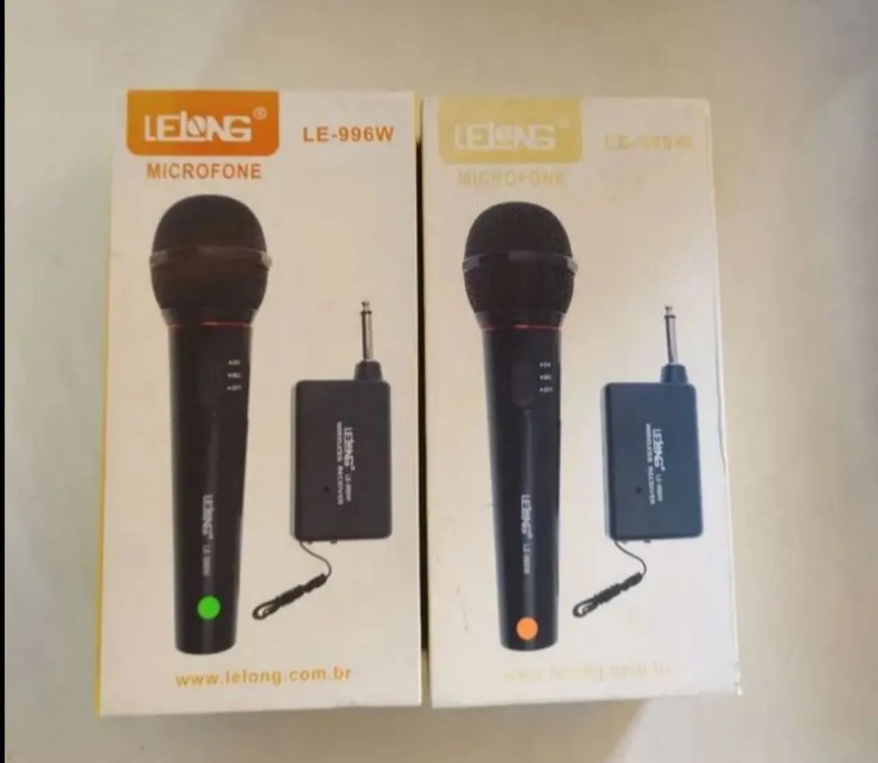 Dois microfones 