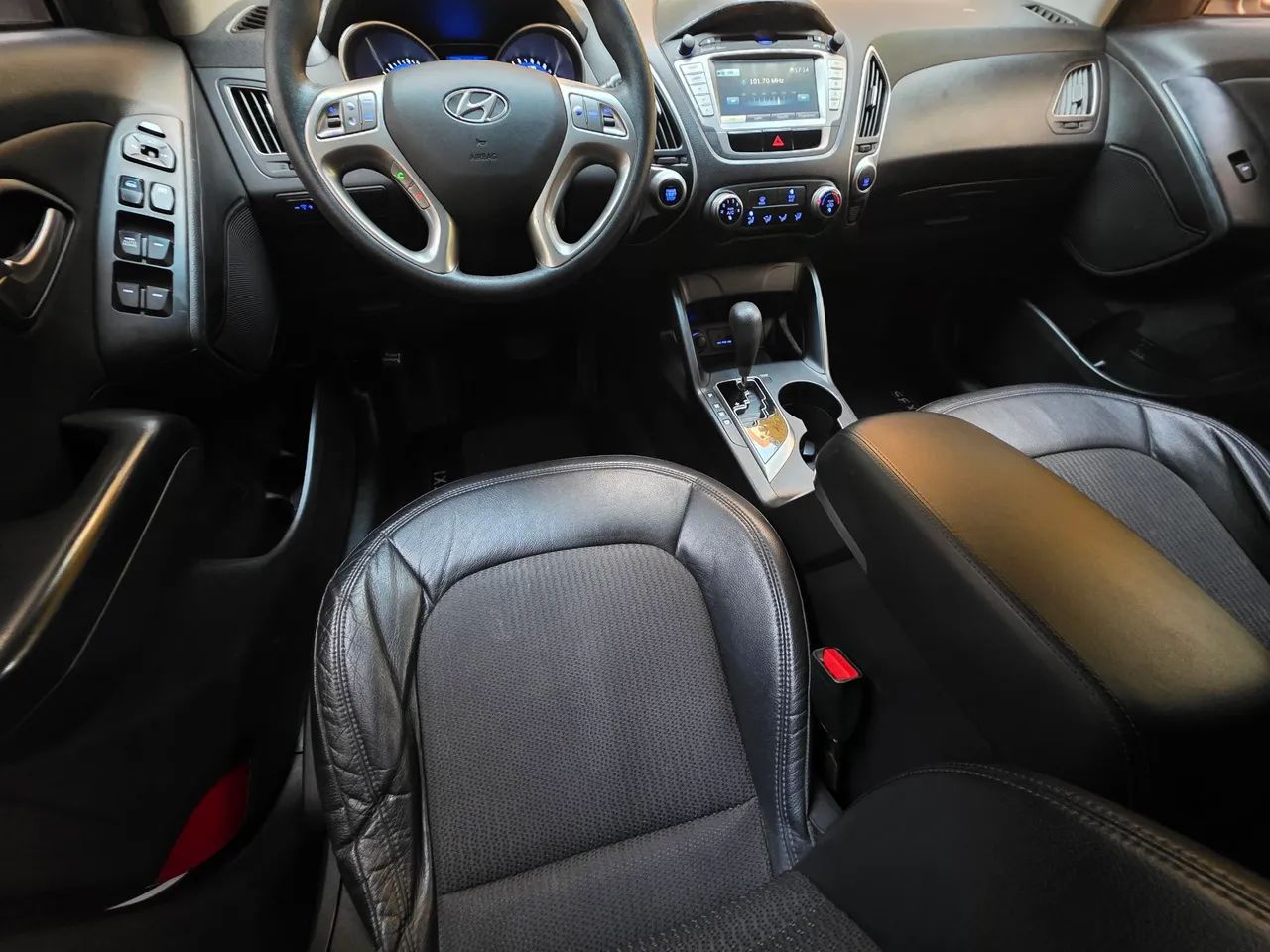 Hyundai ix35 GLS 2.0 16V 2WD Flex Aut., foto 15 de 20