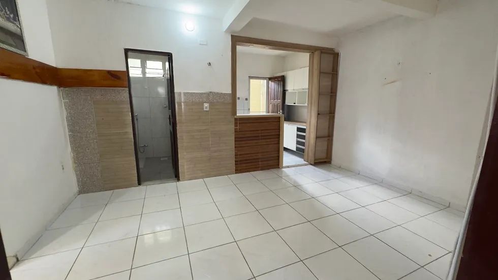 Casa com 2 Quartos e 60m² na Rua Bélgica, com Cozinha Planejada - Foto 3
