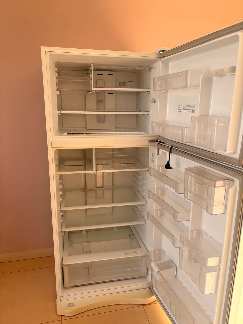 Geladeira Electrolux 557 L