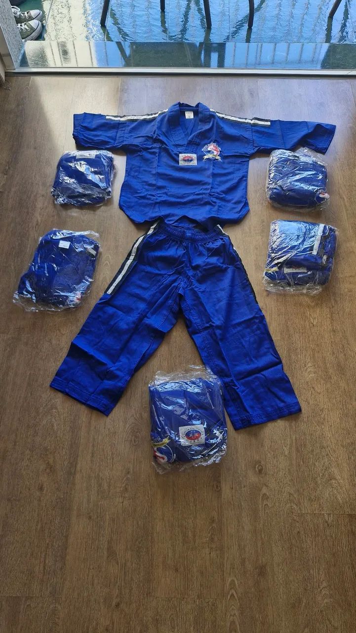 Roupa de taekwondo infantil azul  - Foto 3