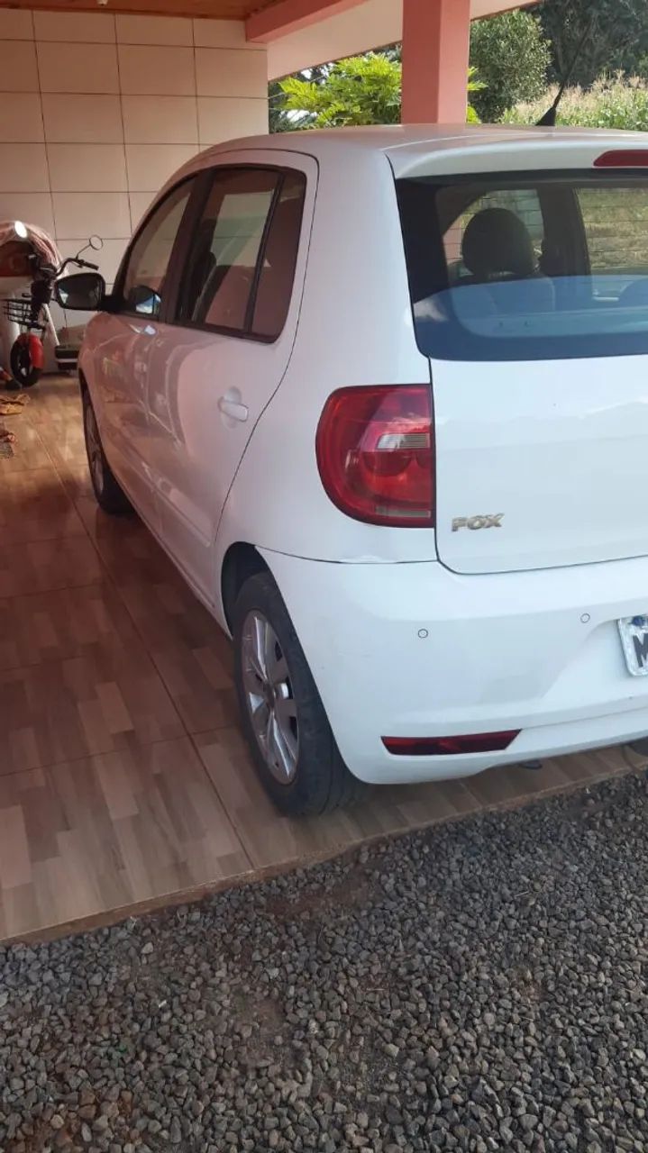 Volkswagen Fox 1.0 MI Total Flex 8V 5P 2014 - Foto 5