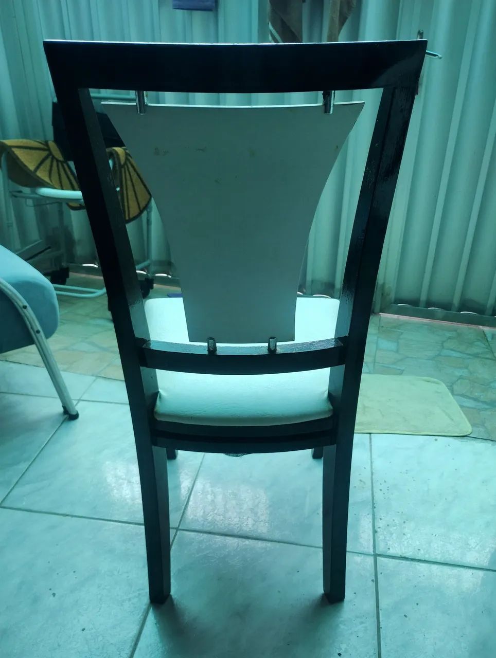 Par de cadeiras usadas para mesa de jantar - Foto 3