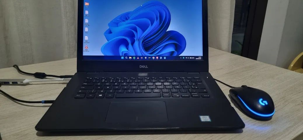 Notebook Dell Latitude Core i5 OItava 8GB DDR4 e SSD com Windows 10, bateria top!