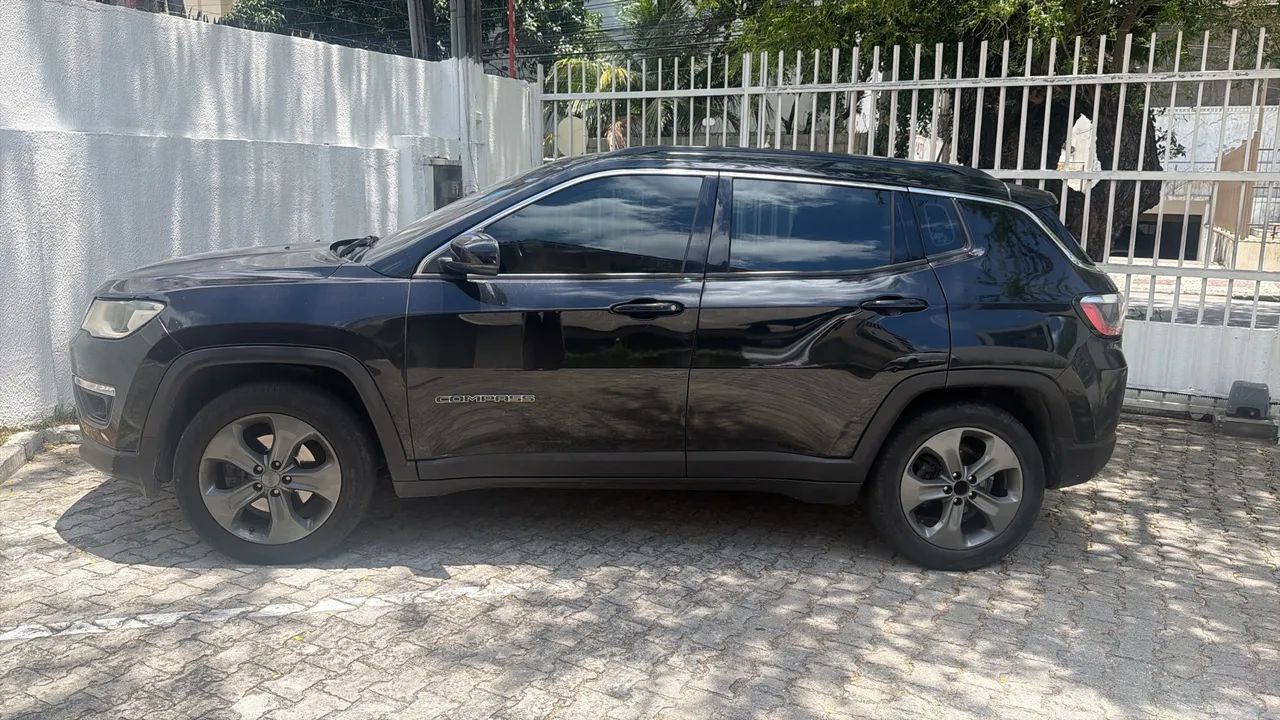 Jeep Compass Longitude 2.0 4X2 Flex 16V Aut. 2017 - Foto 2