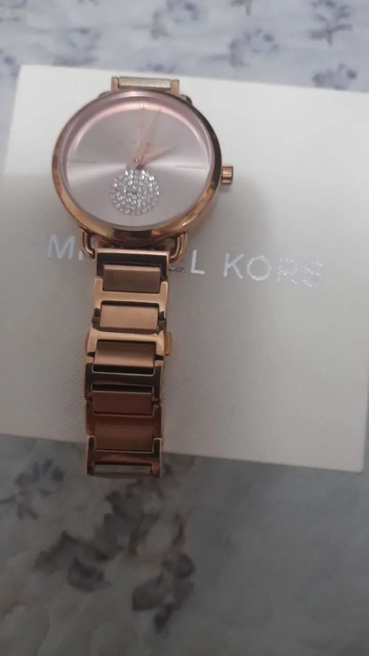 Vendo relógio da Michael Kors original super lindo e meigo 