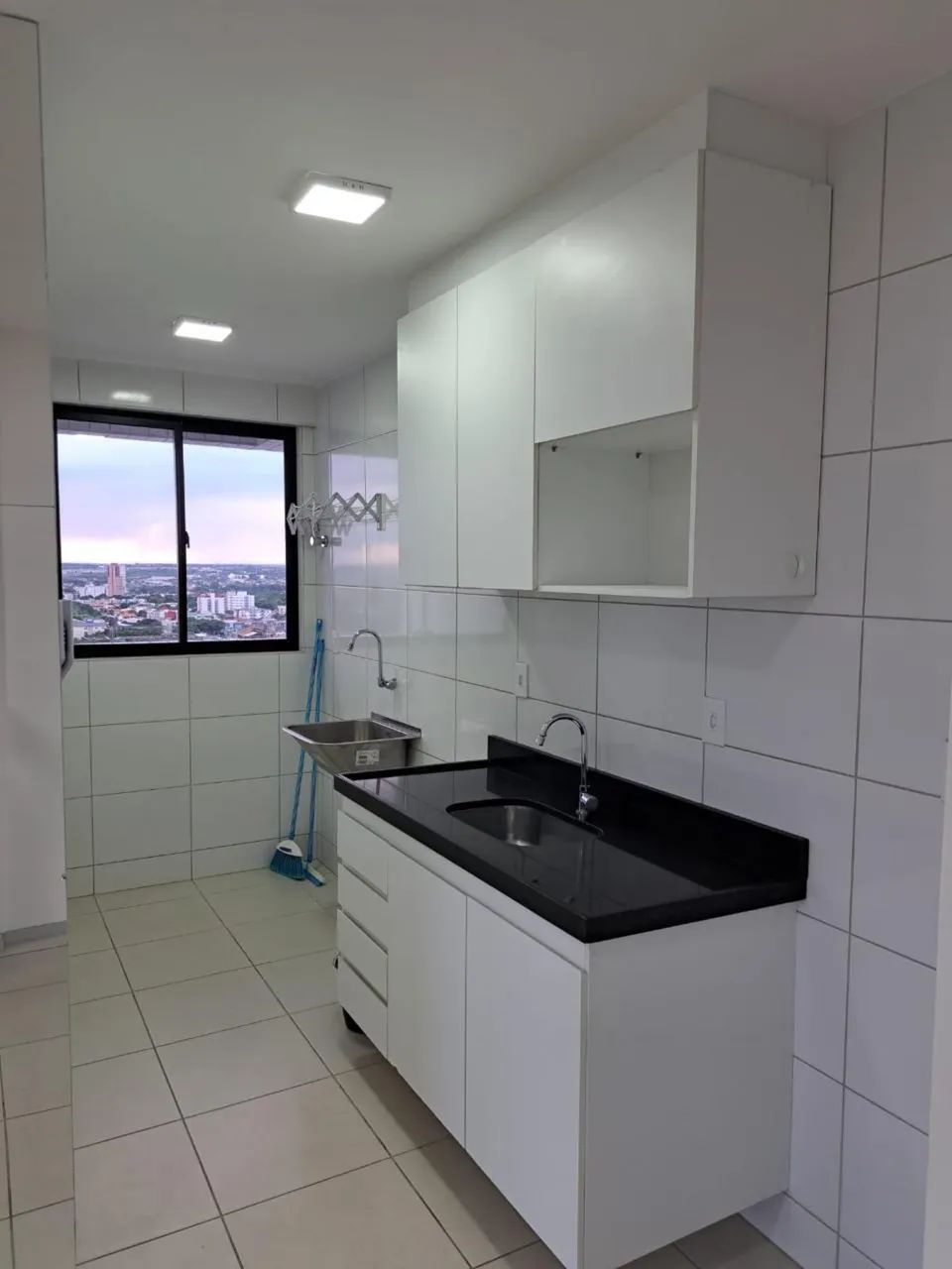 Aluguel no Edifício Alicante | 2 Quartos | Suíte | Barro Duro | R$ 2.600 - Foto 2